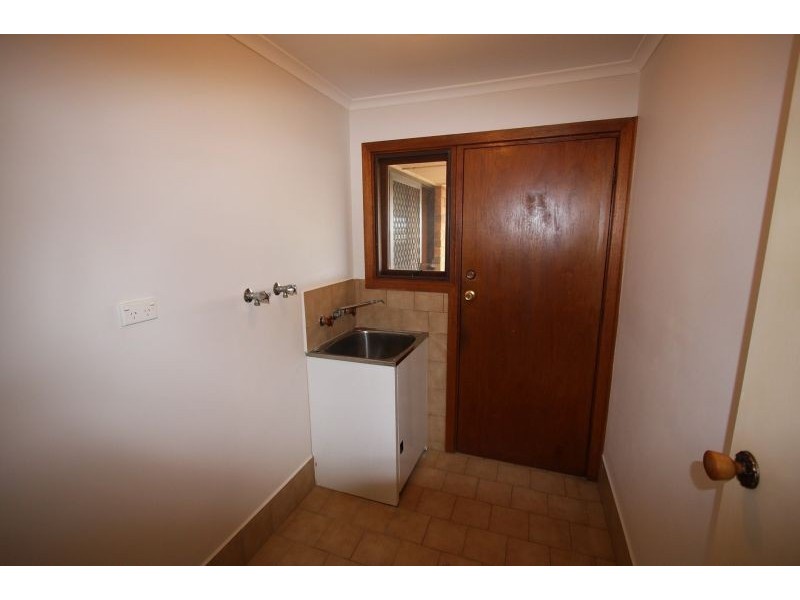 35 Kurrambi Crescent, Hallett Cove SA 5158