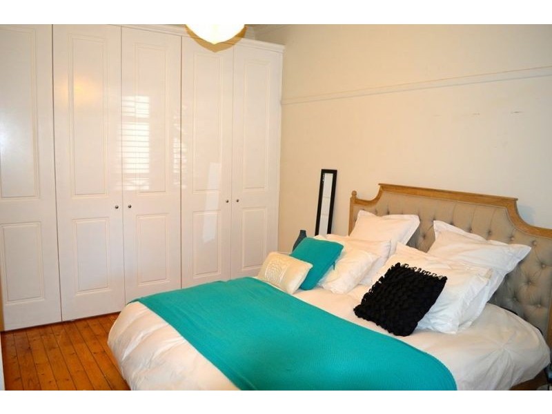 2/1 Ruskin Street, Elwood VIC 3184