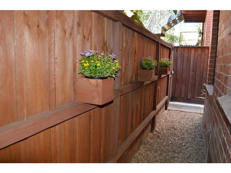 2/1 Ruskin Street, Elwood VIC 3184