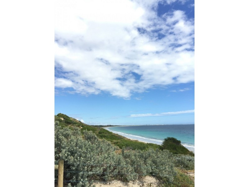 8 Shelton Street, Waikiki WA 6169