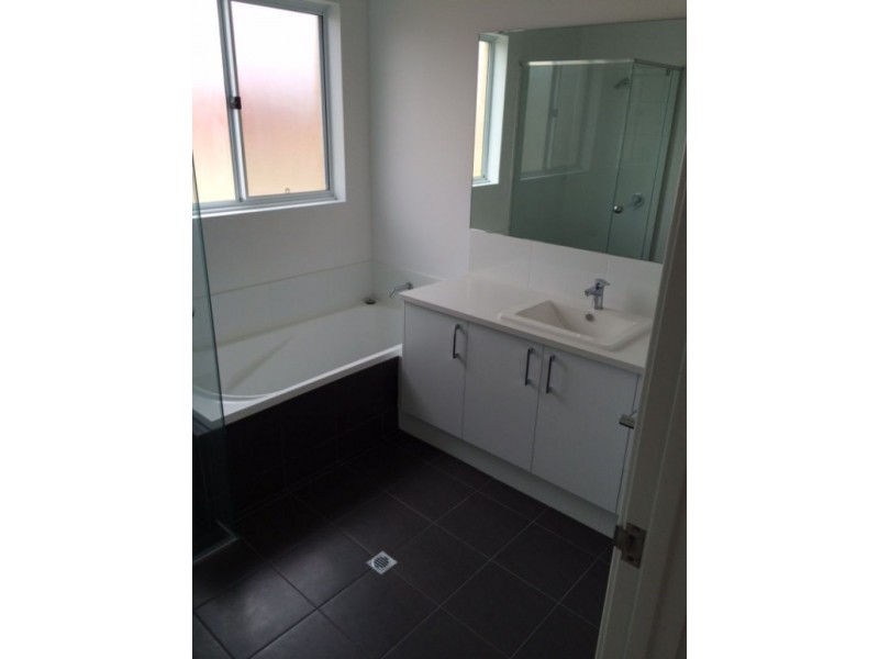 128a Holbeck Street, Doubleview WA 6018