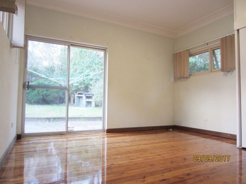 16 Bromley Ave, Pymble NSW 2073