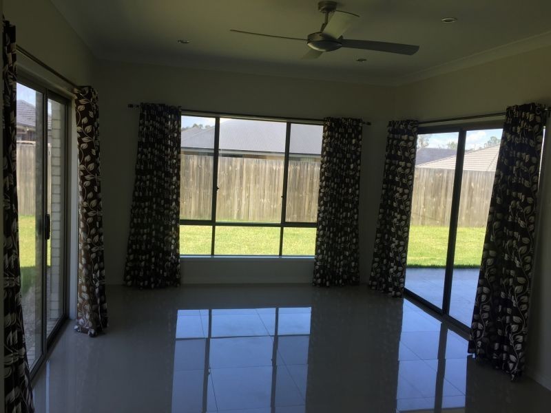 18 Anne Street, Augustine Heights QLD 4300