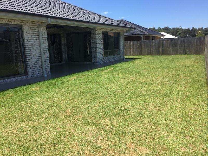 18 Anne Street, Augustine Heights QLD 4300
