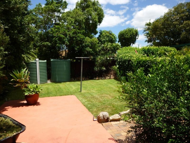 4 Kaiser Drive, Windaroo QLD 4207