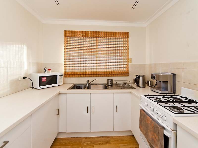 5 Mirria Way, Mount Nasura WA 6112