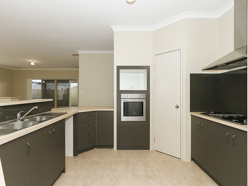 9 Alandale Bend, Banksia Grove WA 6031