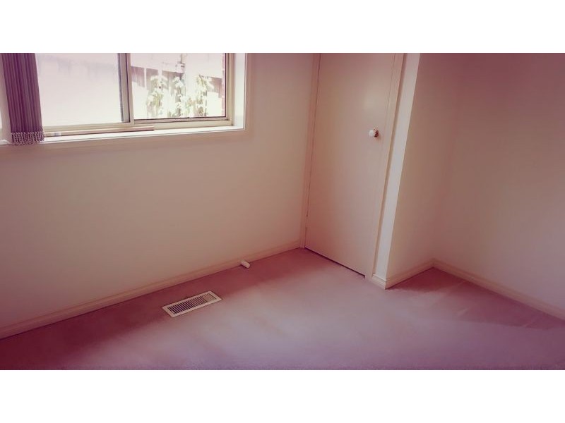 1/24 Wilson Ave, Montmorency VIC 3094