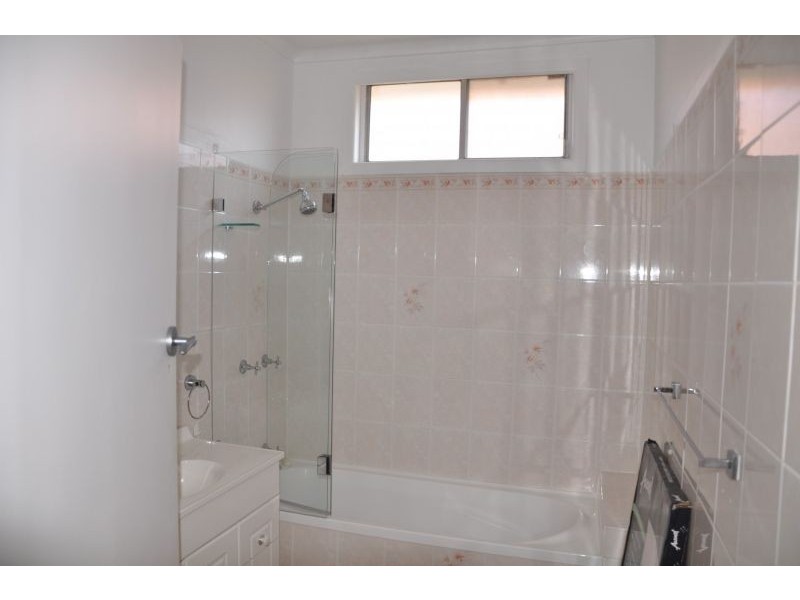 6 Stone St, Earlwood NSW 2206