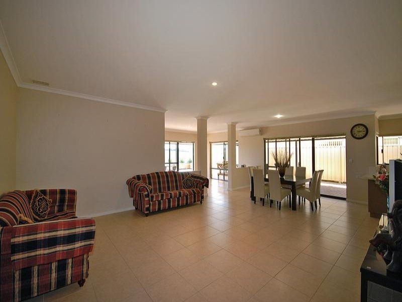 33 Hennessy Drive, Ashby WA 6065