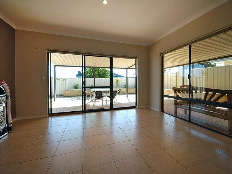 33 Hennessy Drive, Ashby WA 6065