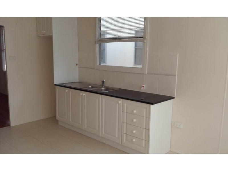 56 Martindale Crescent, Seymour VIC 3660