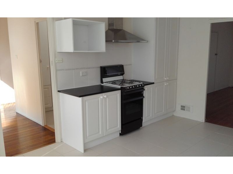 56 Martindale Crescent, Seymour VIC 3660