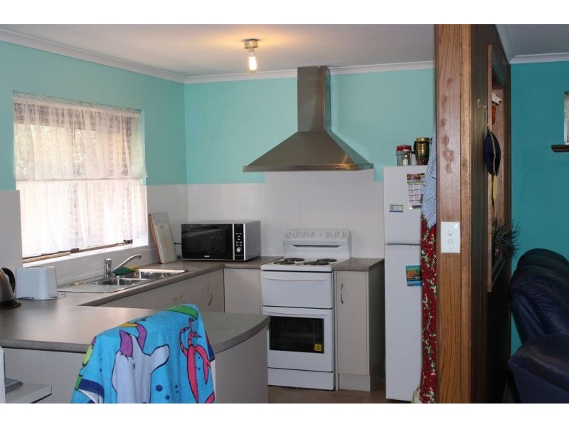 7 Zeevalk Avenue, Hallett Cove SA 5158