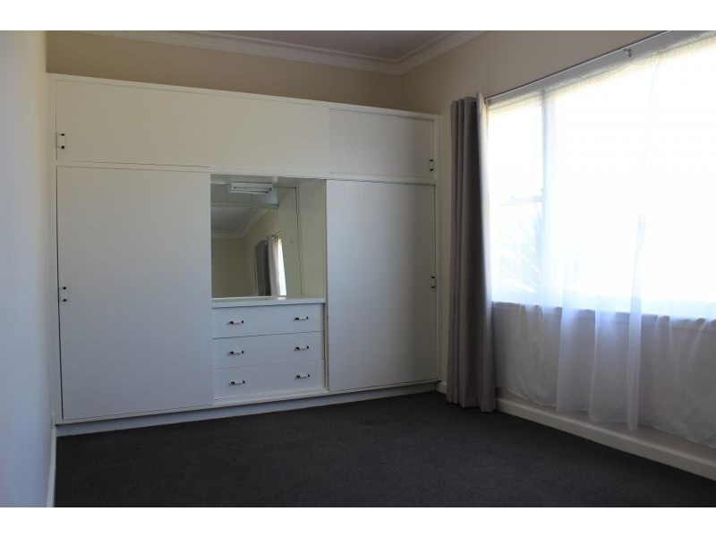 27 Water St, Brown Hill VIC 3350