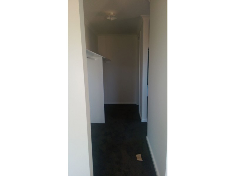 15 Clement Way, Melton South VIC 3338