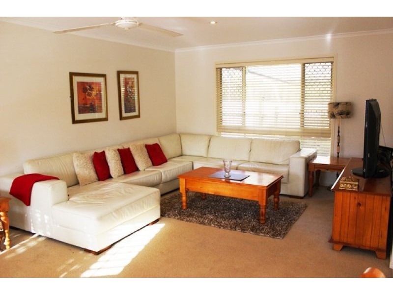 5 Bergan Place, Cleveland QLD 4163