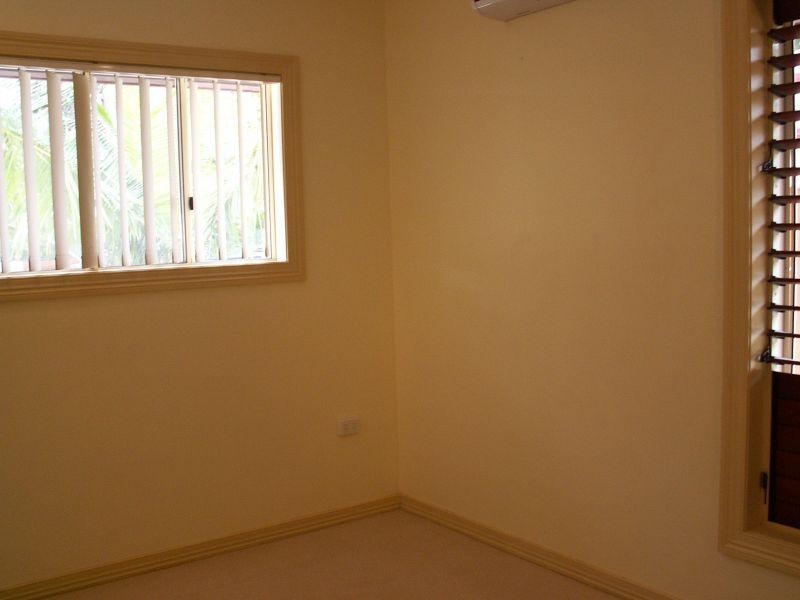 2 Skudutis Place, Dolphin Heads QLD 4740