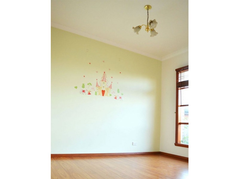 4 Somerset Drive, Sunshine North VIC 3020