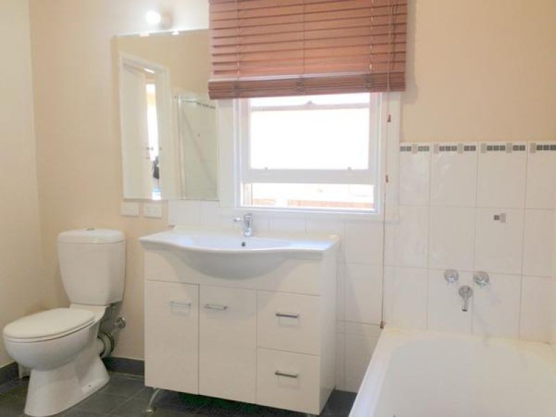 73 Mt Pleasant Road, Belmont VIC 3216