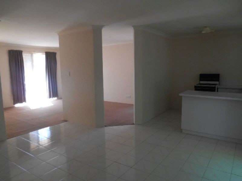 5 Throssell Place, Clarkson WA 6030