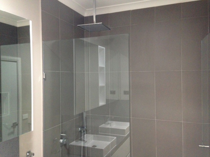 2/14 Mcewan Road, Heidelberg Heights VIC 3081