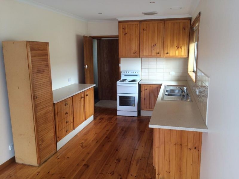 2 Brophy St, Brown Hill VIC 3350