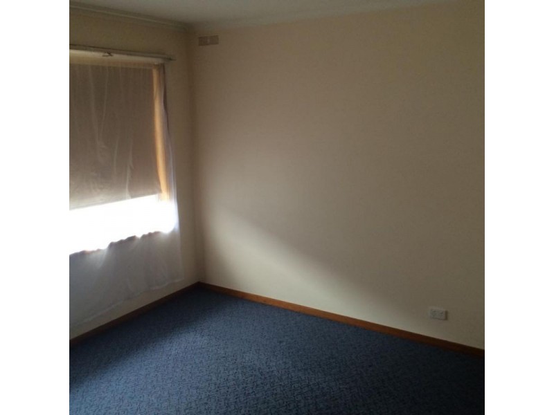 2 Brophy St, Brown Hill VIC 3350