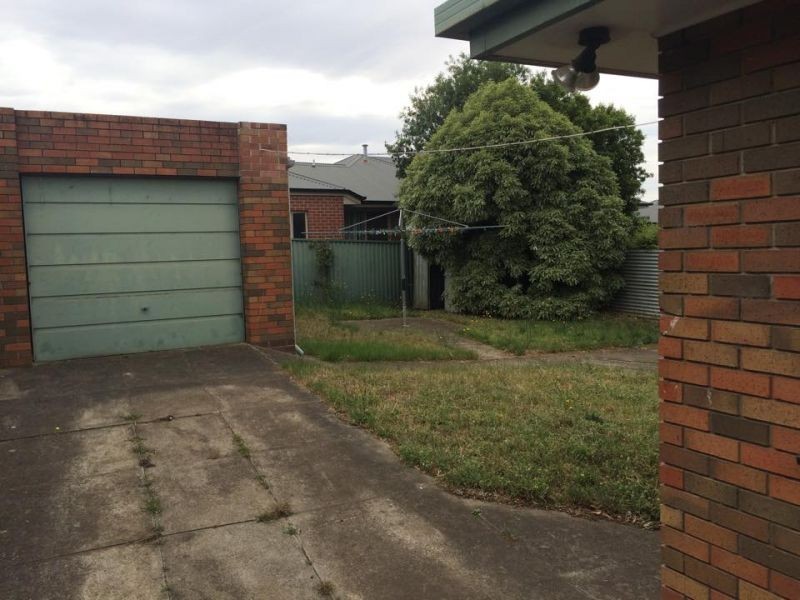 2 Brophy St, Brown Hill VIC 3350