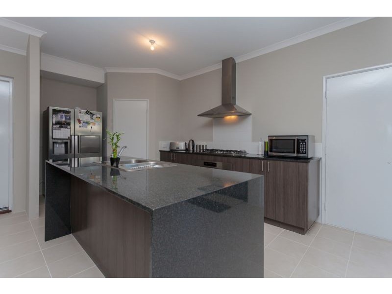 4 Sloman Lane, Clarkson WA 6030