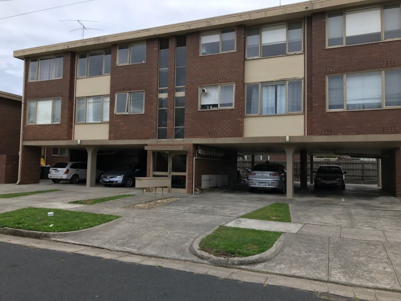 14/1158 Dandenong Road, Carnegie VIC 3163