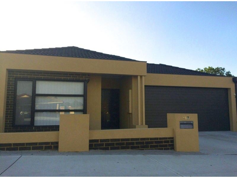 279 Wharf Street, Queens Park WA 6107