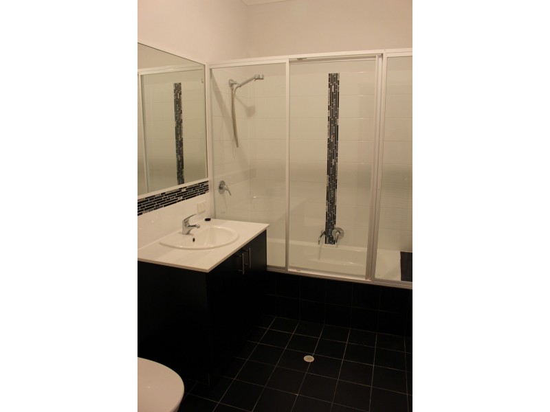 10 Lutea Lane, Jindalee WA 6036