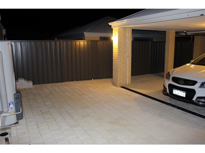 10 Lutea Lane, Jindalee WA 6036