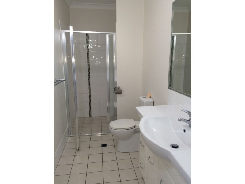 5/8 School Rd, Stafford QLD 4053