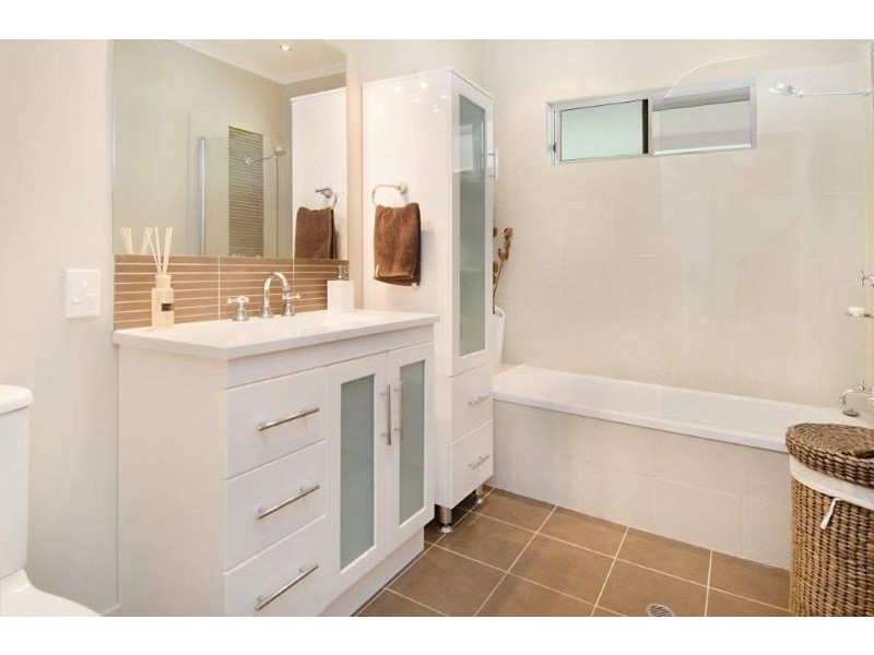 134 Wishart Rd, Upper Mount Gravatt QLD 4122