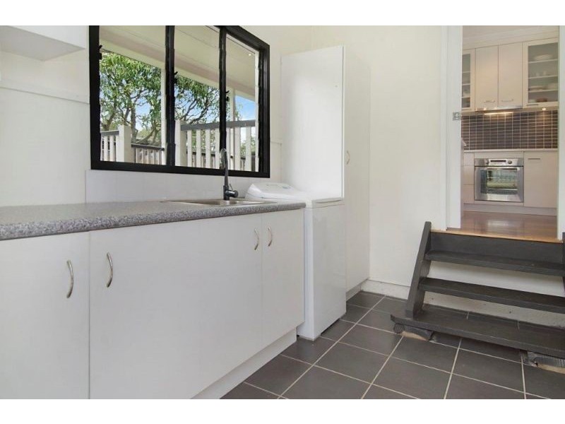 134 Wishart Rd, Upper Mount Gravatt QLD 4122