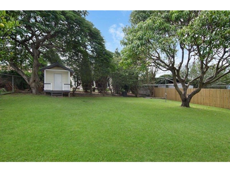 134 Wishart Rd, Upper Mount Gravatt QLD 4122