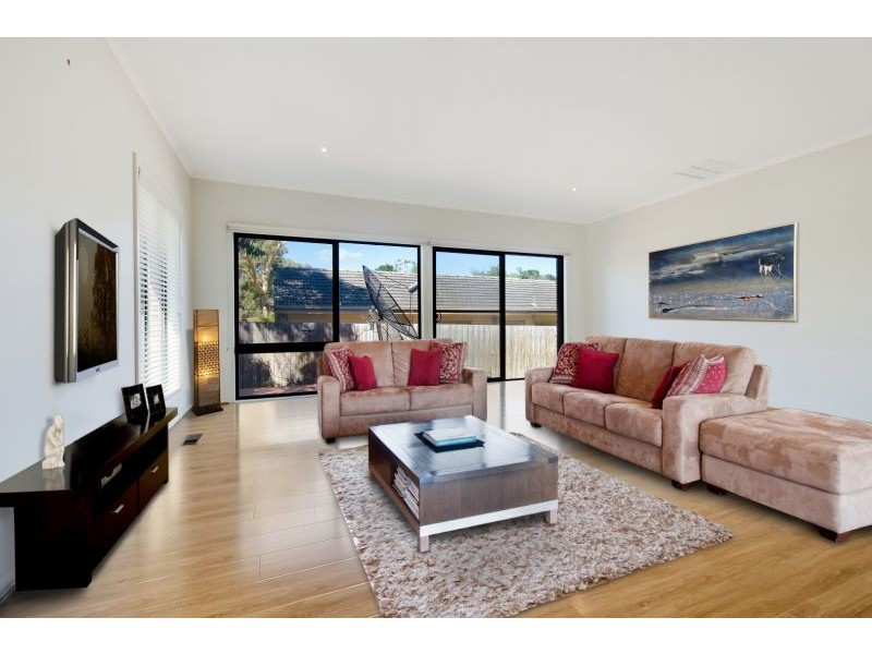 1/22 Charles Street, Ringwood VIC 3134