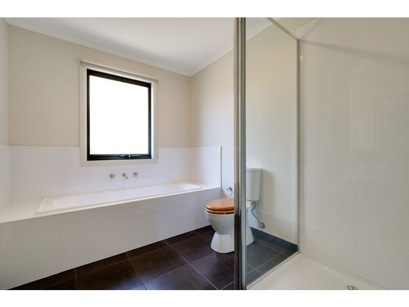 1/22 Charles Street, Ringwood VIC 3134