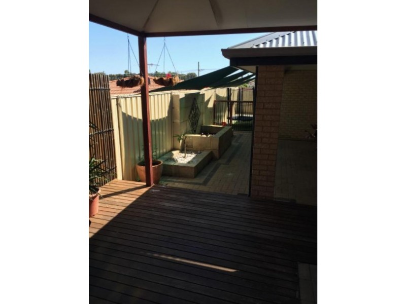 18 Sparrow Way, Spearwood WA 6163