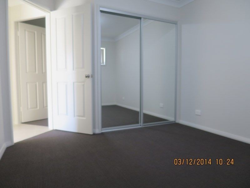 20a Panorama Parade, Berkeley Vale NSW 2261