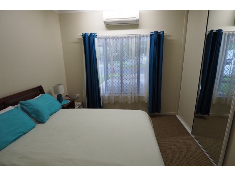 1 Blackbird Close, Bentley Park QLD 4869