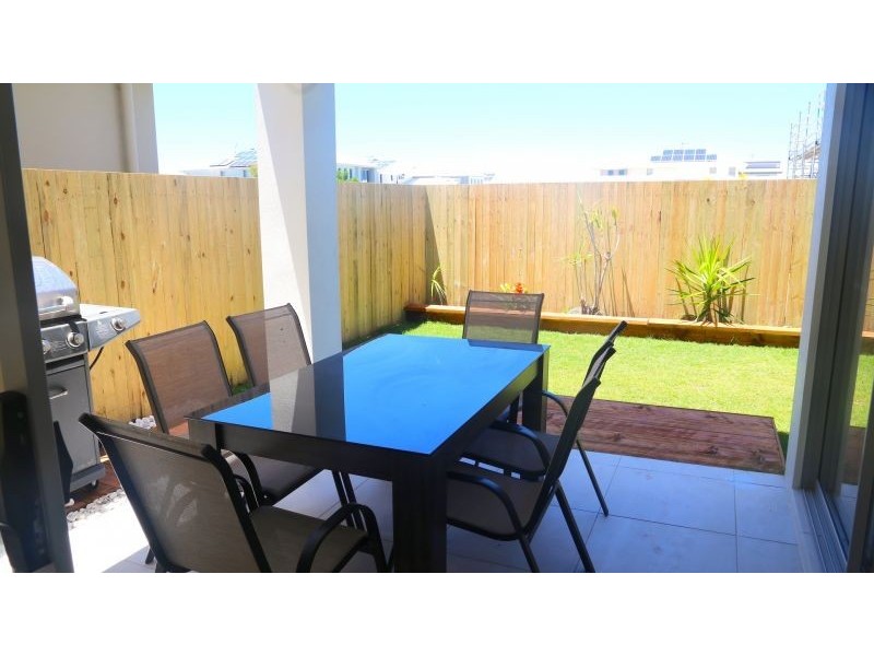 64 Lighthouse Circuit, Birtinya QLD 4575