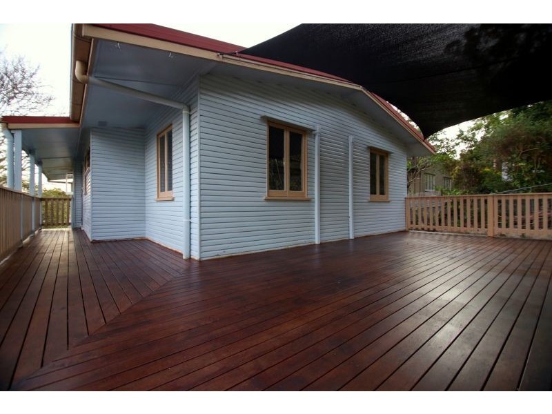 32 Norm Street, Kenmore QLD 4069