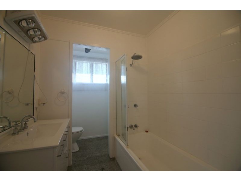 32 Norm Street, Kenmore QLD 4069