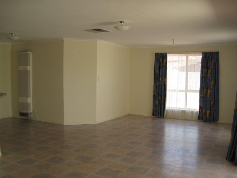 32 Lakeridge Circuit, Burton SA 5110