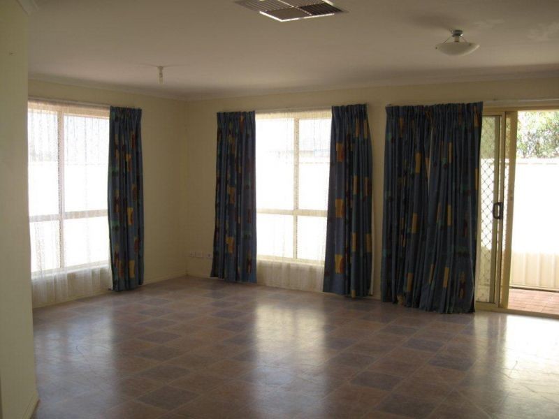 32 Lakeridge Circuit, Burton SA 5110