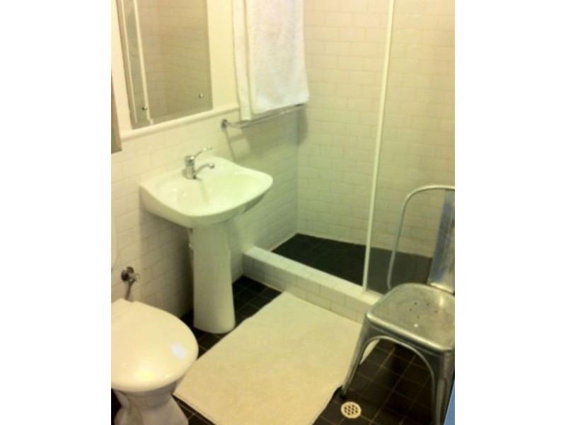 12 Little Saunders St, East Perth WA 6004