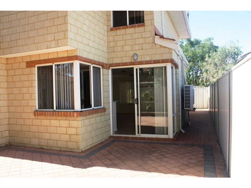 23d Rawlins Street, Glendalough WA 6016